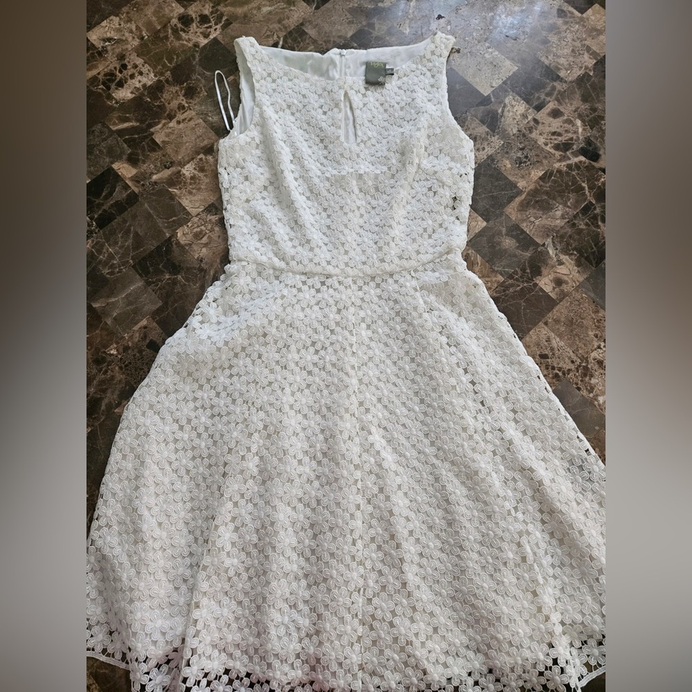 White Cocktail Taylor Dress- Size 2